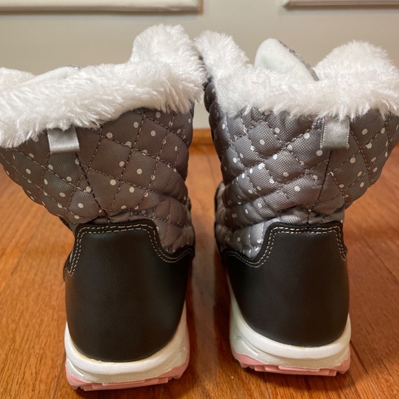 Carters Girls Snow Boots Size 12 Gray/White/Pink Polka Dot Fur Trim - Picture 5 of 8